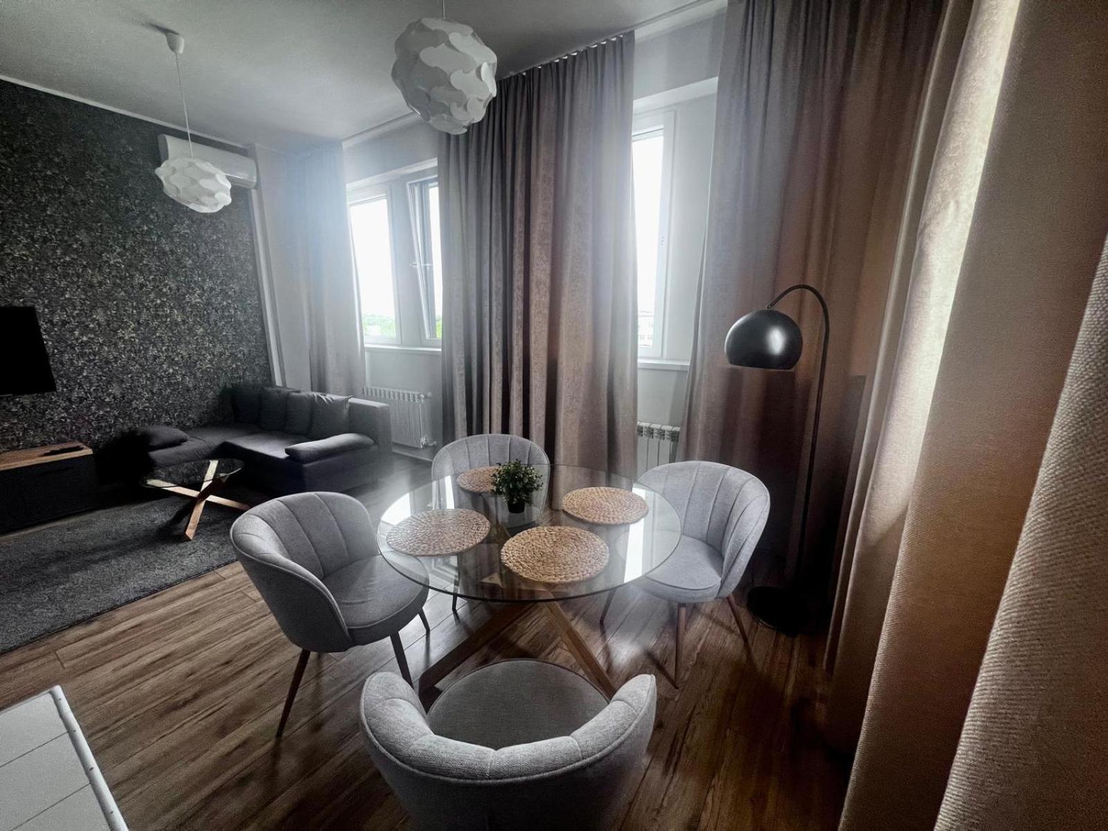 Business Center Apartment Skierniewice Bagian luar foto